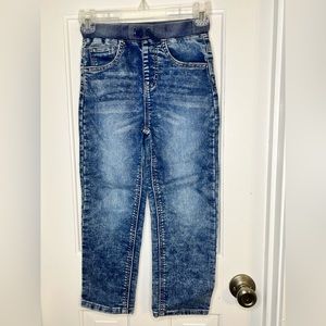 Flapdoodles Boys Size 7 knit pull on jeans, like new